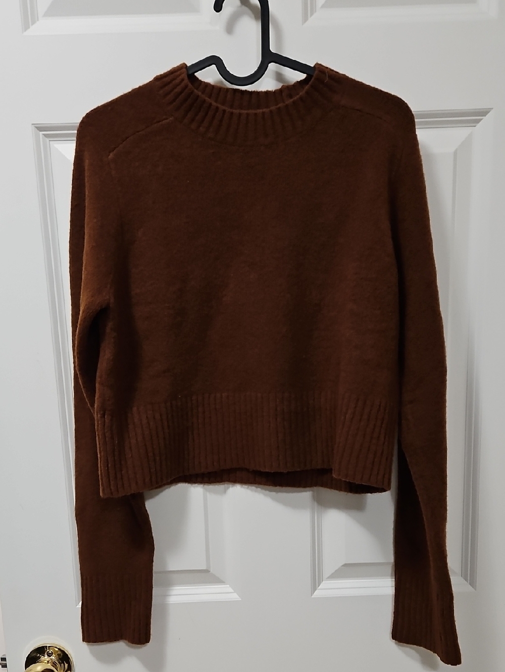 Universal Threads Cropped Auburn Brown Crewneck Sweater S